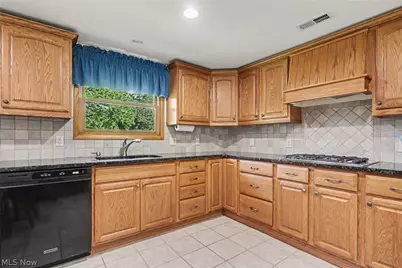 316 Walker Drive, Zanesville, OH 43701 - Photo 8