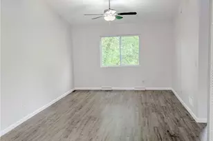 802 S Jenkins Blvd, Akron, OH 44306 - Photo 6