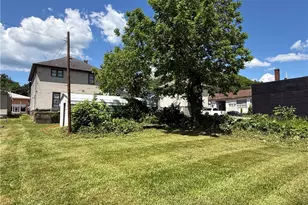 871 National Rd, Bridgeport, OH 43912 - Photo 4