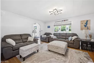 17500 Lundys Ln, Lake Milton, OH 44429 - Photo 12