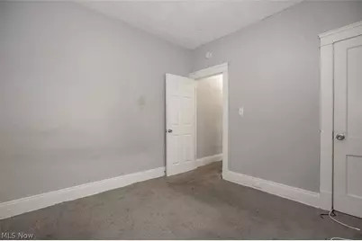 9421 Parkview Avenue, Loveland, OH 44104 - Photo 14
