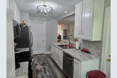 3800 Rosemont 116 #B Boulevard, Akron, OH 44333 - Photo 2