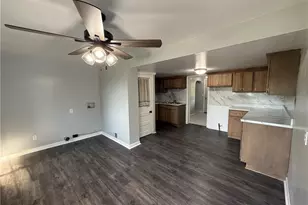 782 Hill St, Coshocton, OH 43812 - Photo 10