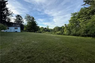 782 Hill St, Coshocton, OH 43812 - Photo 8