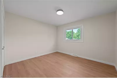 6704 Cheryl Ann Drive, Green Hills, OH 44131 - Photo 34