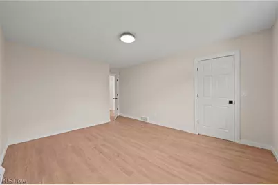 6704 Cheryl Ann Drive, Green Hills, OH 44131 - Photo 24