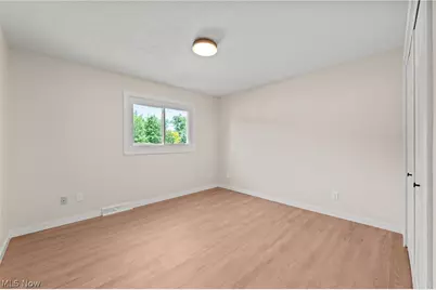 6704 Cheryl Ann Drive, Green Hills, OH 44131 - Photo 30