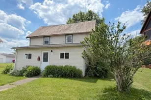 547 W State St, Newcomerstown, OH 43832 - Photo 22