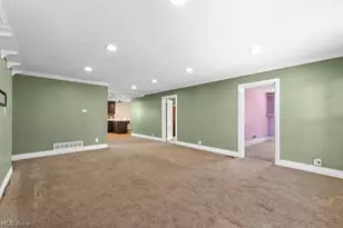 107 Broad St, St Clairsville, OH 43950 - Photo 4