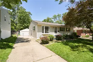 1056 Endicott Dr, Akron, OH 44313 - Photo 1