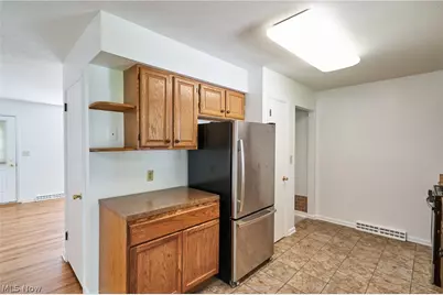 1056 Endicott Drive, Akron, OH 44313 - Photo 10