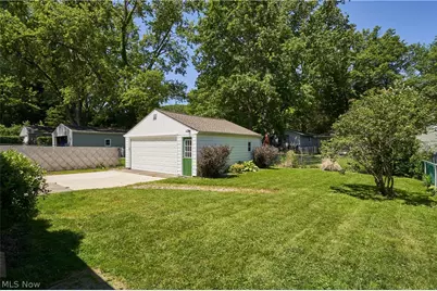 1056 Endicott Drive, Akron, OH 44313 - Photo 4
