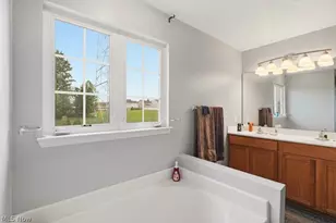 1223 Tinkers Green Dr, Streetsboro, OH 44241 - Photo 16