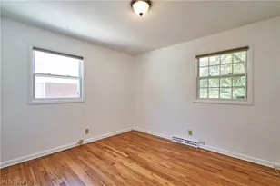 1056 Endicott Dr, Akron, OH 44313 - Photo 20