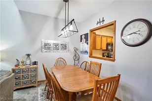 2574 Cardington Green, Uniontown, OH 44685 - Photo 6