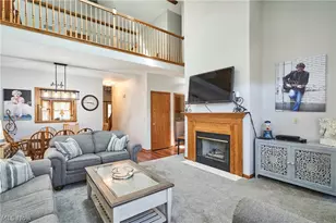 2574 Cardington Green, Uniontown, OH 44685 - Photo 2