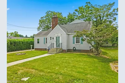 1220 28th Street NE, Canton, OH 44714 - Photo 2