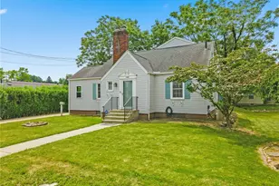 1220 28th St NE, Canton, OH 44714 - Photo 2
