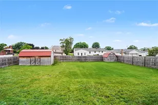 577 Geneva Ave, Struthers, OH 44471 - Photo 34