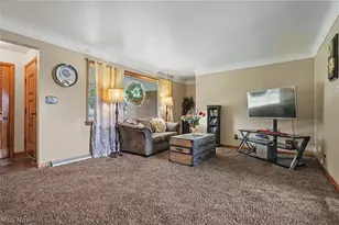 577 Geneva Ave, Struthers, OH 44471 - Photo 14