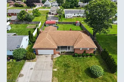 577 Geneva Avenue, Struthers, OH 44471 - Photo 2