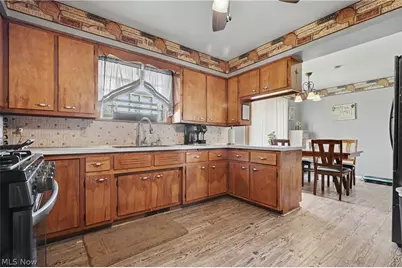 577 Geneva Avenue, Struthers, OH 44471 - Photo 4