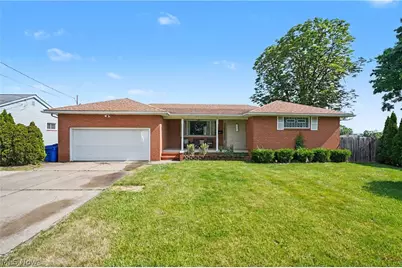 577 Geneva Avenue, Struthers, OH 44471 - Photo 1