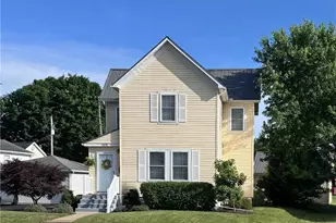 315 E State St, Newcomerstown, OH 43832 - Photo 2
