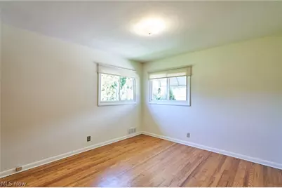 2620 Mogadore Road, Akron, OH 44312 - Photo 12