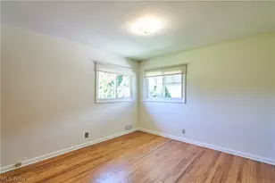 2620 Mogadore Rd, Akron, OH 44312 - Photo 12