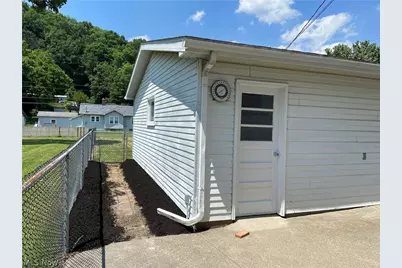 102 Downs Avenue, Newcomerstown, OH 43832 - Photo 44