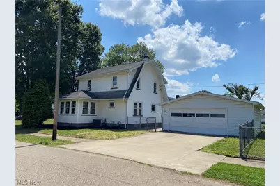 102 Downs Avenue, Newcomerstown, OH 43832 - Photo 2