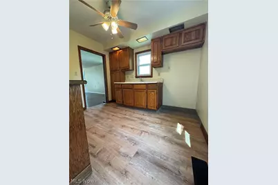 974 Wyley Avenue, Akron, OH 44306 - Photo 10