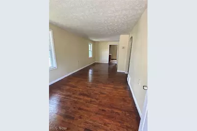 974 Wyley Avenue, Akron, OH 44306 - Photo 2