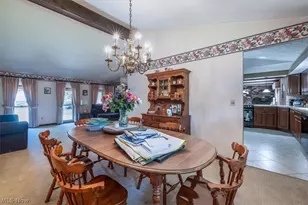 709 Oakhurst Dr, Amherst, OH 44001 - Photo 8