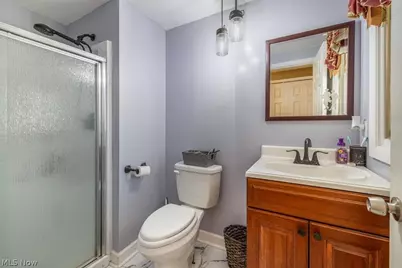 709 Oakhurst Drive, Amherst, OH 44001 - Photo 18