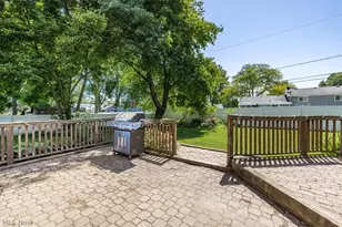 709 Oakhurst Dr, Amherst, OH 44001 - Photo 28