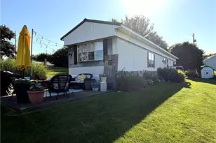 538 Spring St NE, Sugarcreek, OH 44681 - Photo 2