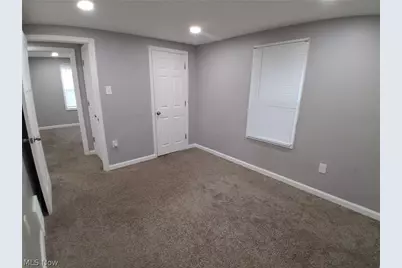 718 Easter Avenue, Akron, OH 44307 - Photo 32