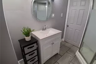 718 Easter Ave, Akron, OH 44307 - Photo 22