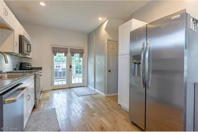 2107 31st Street NW, Canton, OH 44709 - Photo 8