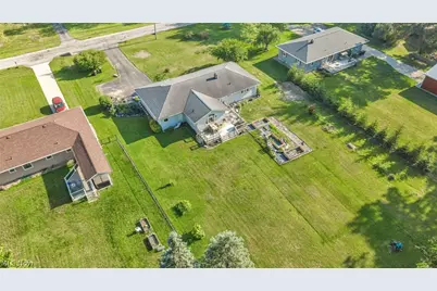 39550 Calann Drive, Elyria, OH 44035 - Photo 42