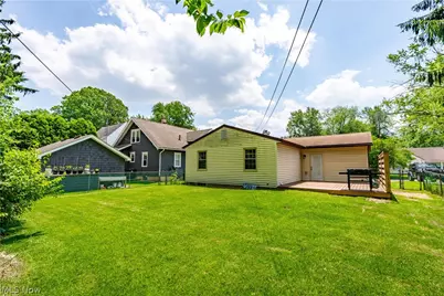 2111 34th Street NW, Canton, OH 44709 - Photo 4