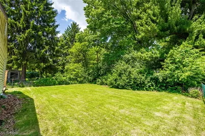 2111 34th Street NW, Canton, OH 44709 - Photo 6
