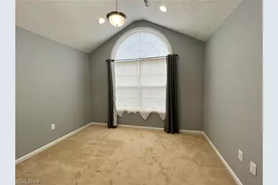 10454 Dogwood Drive, Aurora, OH 44202 - Photo 12