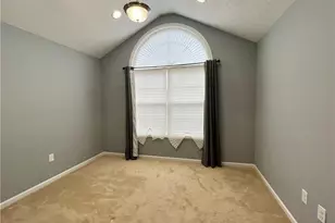 10454 Dogwood Dr, Aurora, OH 44202 - Photo 12