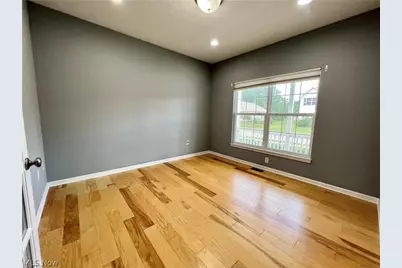 10454 Dogwood Drive, Aurora, OH 44202 - Photo 6
