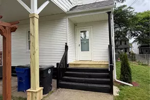 3139 W 82nd St, Loveland, OH 44102 - Photo 4