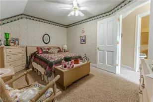 7759 Eddie Hill Road SE, Uhrichsville, OH 44683 - Photo 32