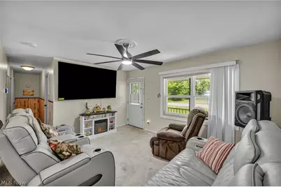 1863 Deerfield Avenue SW, Warren, OH 44485 - Photo 14
